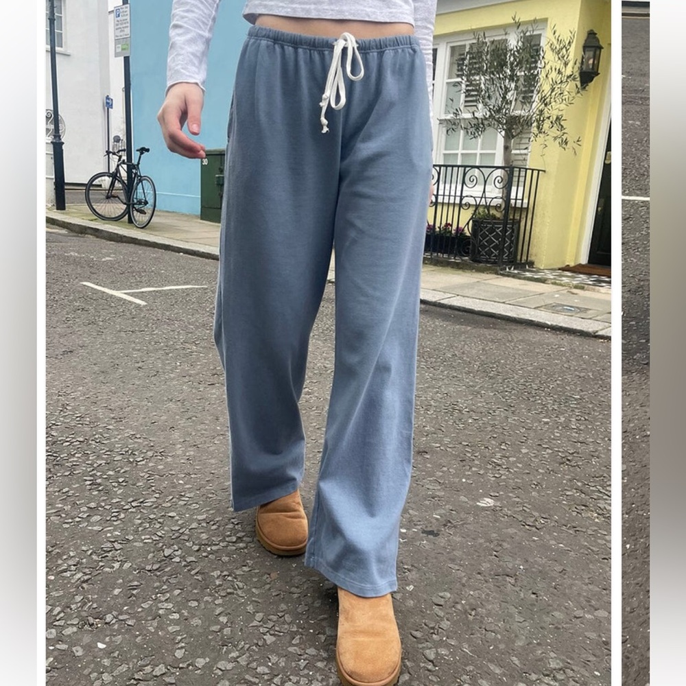 NWOT Brandy Melville Autumn Tie Sweatpants